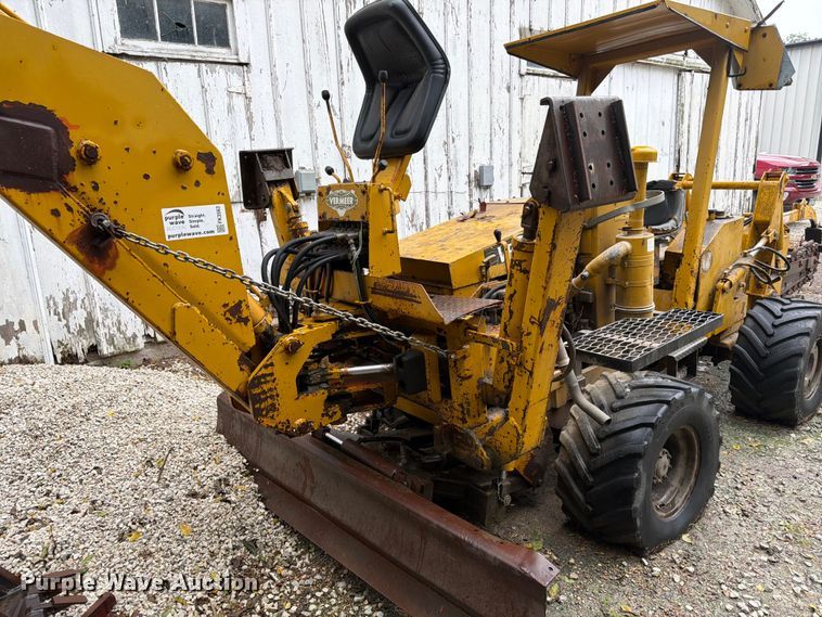 image for item FK3563 1987 Vermeer M455 trencher