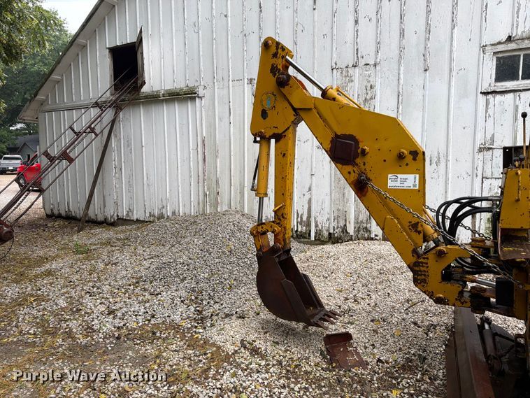 image for item FK3563 1987 Vermeer M455 trencher