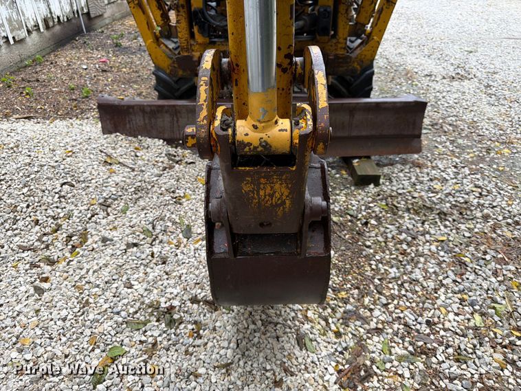 image for item FK3563 1987 Vermeer M455 trencher