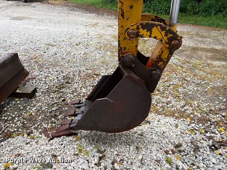 image for item FK3563 1987 Vermeer M455 trencher