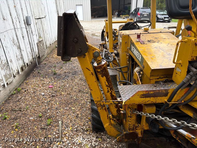 image for item FK3563 1987 Vermeer M455 trencher