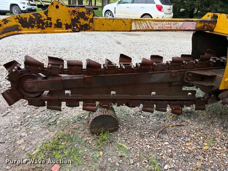 image for item FK3563 1987 Vermeer M455 trencher