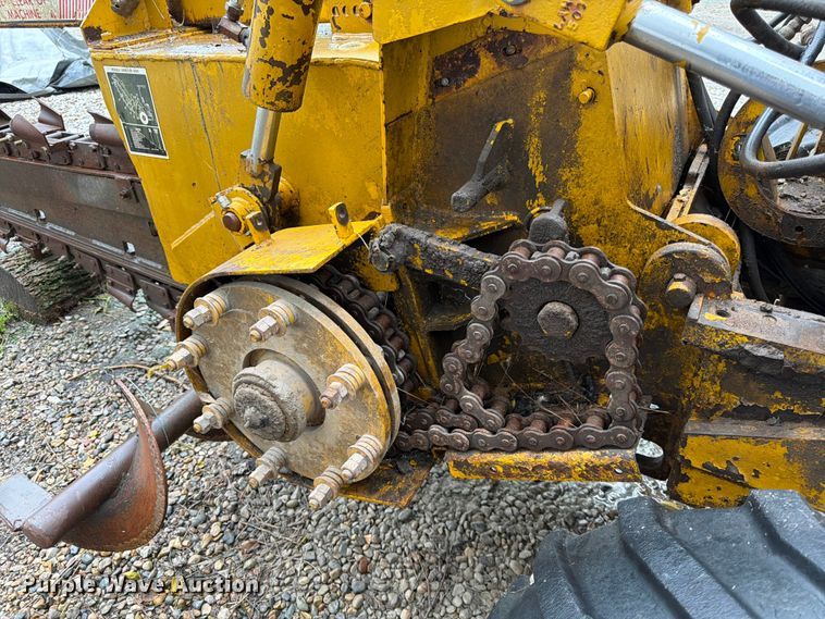 image for item FK3563 1987 Vermeer M455 trencher