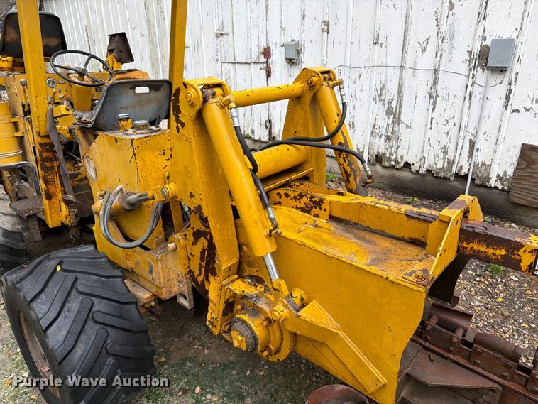 image for item FK3563 1987 Vermeer M455 trencher