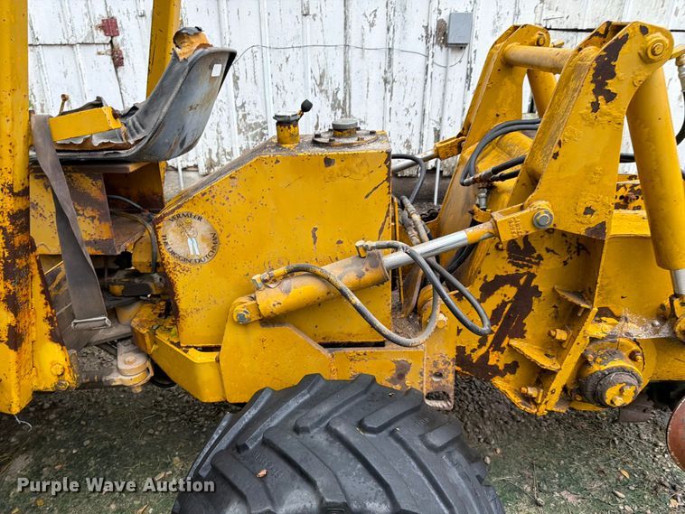 image for item FK3563 1987 Vermeer M455 trencher
