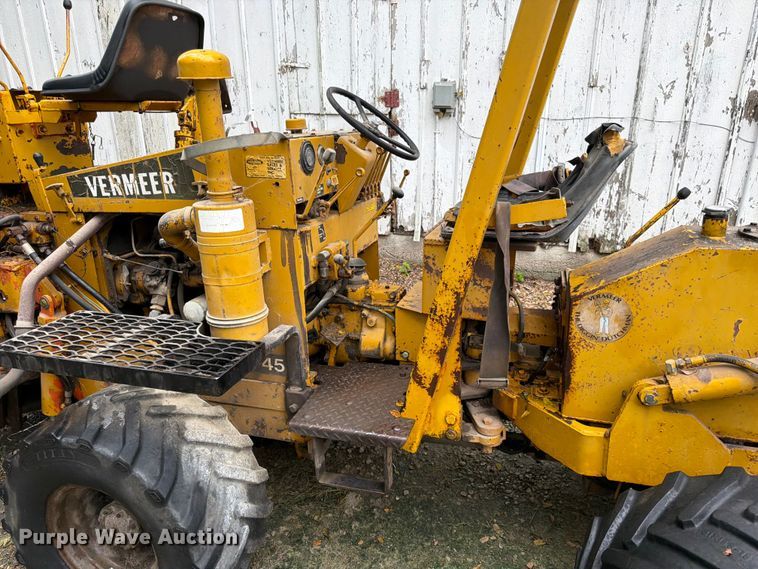 image for item FK3563 1987 Vermeer M455 trencher