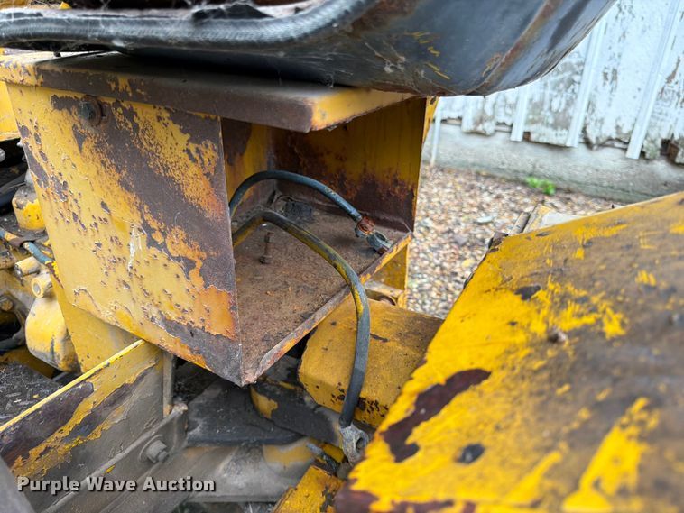 image for item FK3563 1987 Vermeer M455 trencher