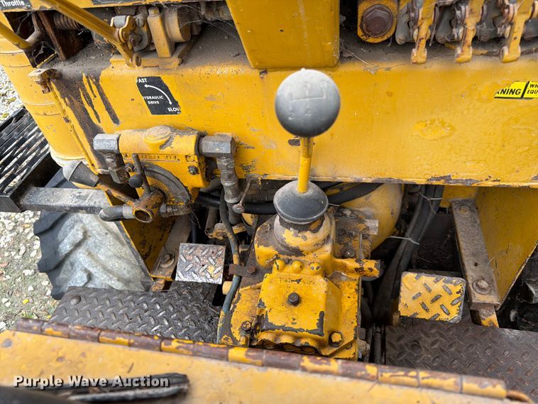 image for item FK3563 1987 Vermeer M455 trencher