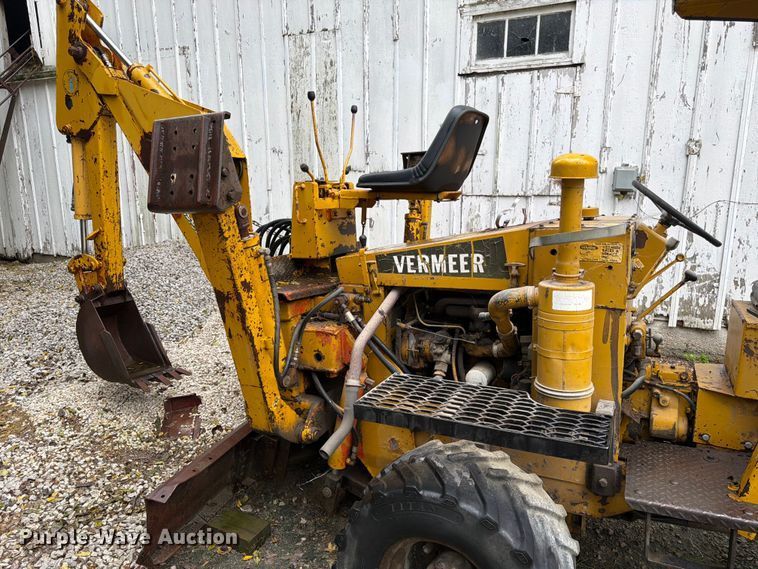 image for item FK3563 1987 Vermeer M455 trencher
