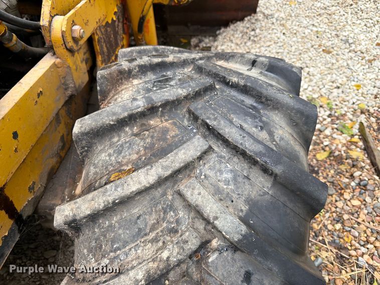 image for item FK3563 1987 Vermeer M455 trencher