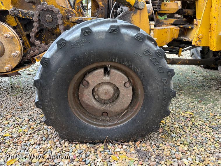 image for item FK3563 1987 Vermeer M455 trencher