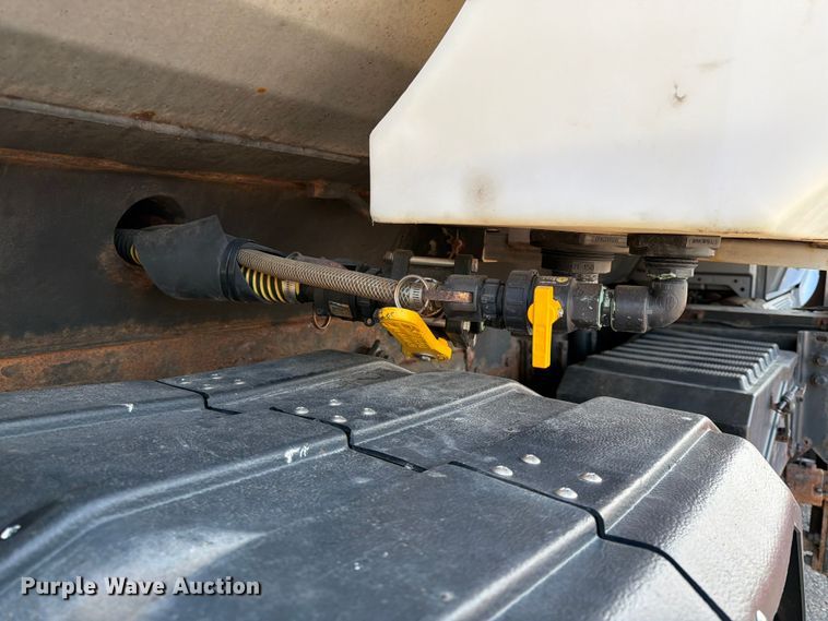 image for item FK3566 2011 International WorkStar 7400 dump truck