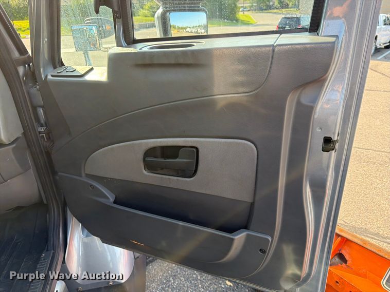 image for item FK3566 2011 International WorkStar 7400 dump truck