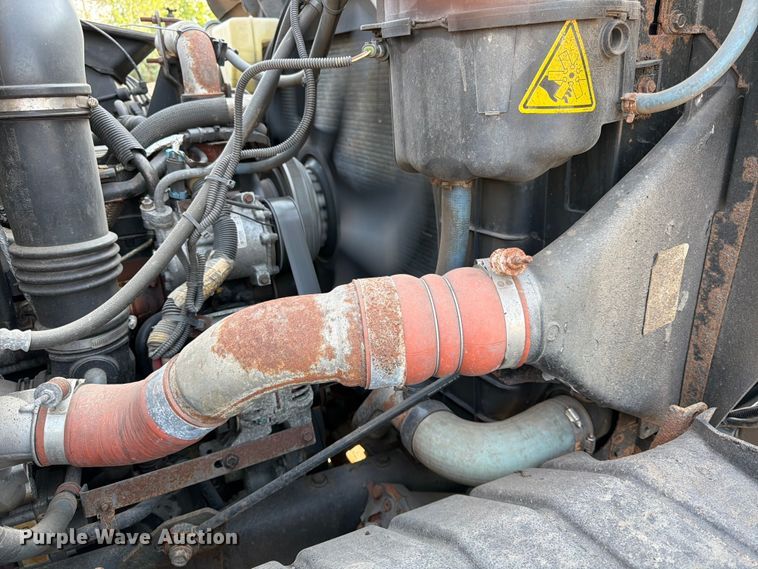 image for item FK3566 2011 International WorkStar 7400 dump truck