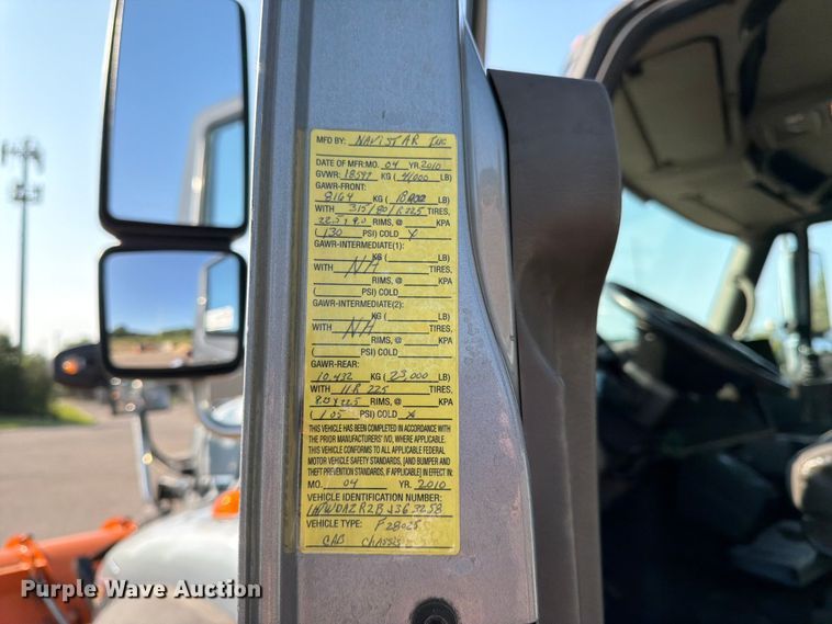 image for item FK3566 2011 International WorkStar 7400 dump truck