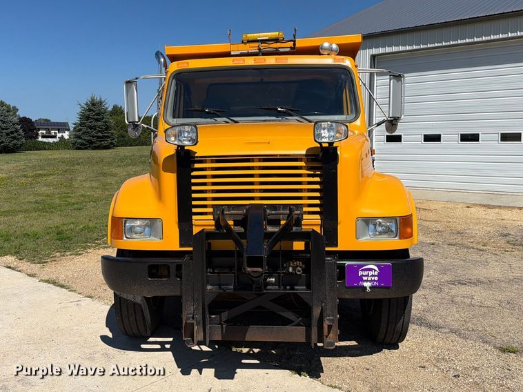 image for item FK4116 1998 International 4900 dump truck
