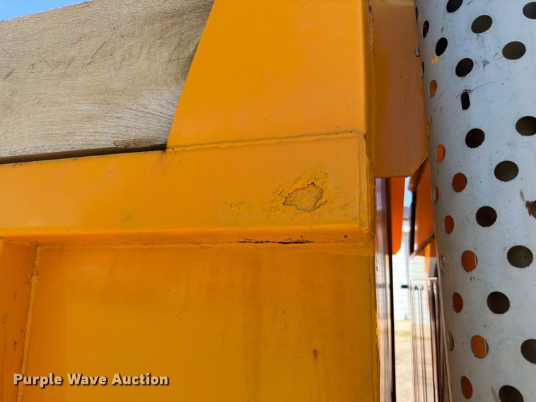 image for item FK4116 1998 International 4900 dump truck