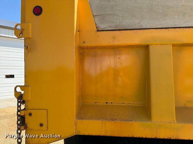 image for item FK4116 1998 International 4900 dump truck
