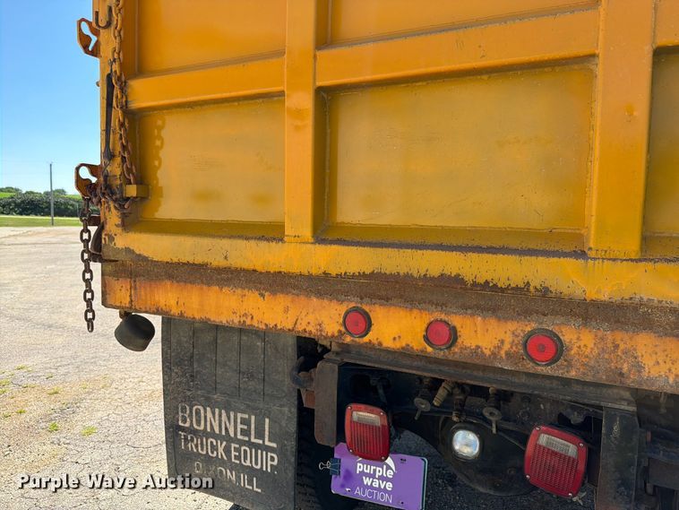image for item FK4116 1998 International 4900 dump truck