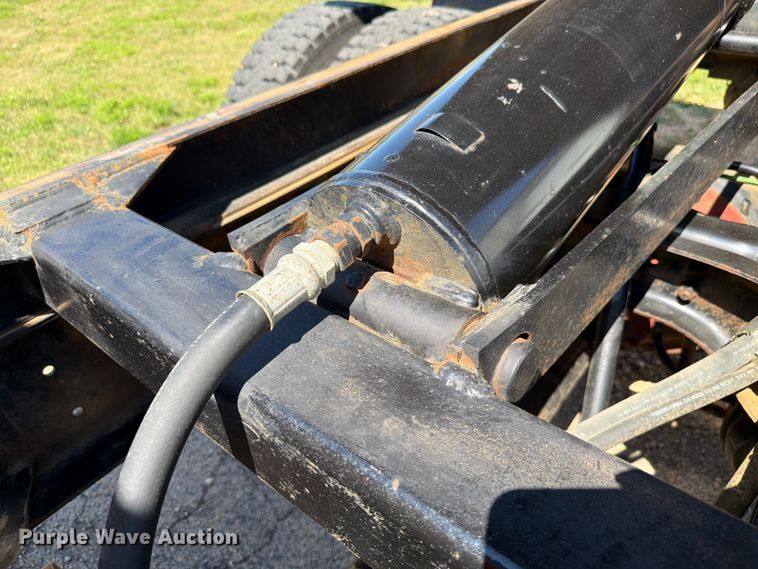 image for item FK4116 1998 International 4900 dump truck