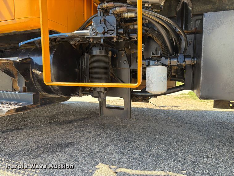 image for item FK4116 1998 International 4900 dump truck