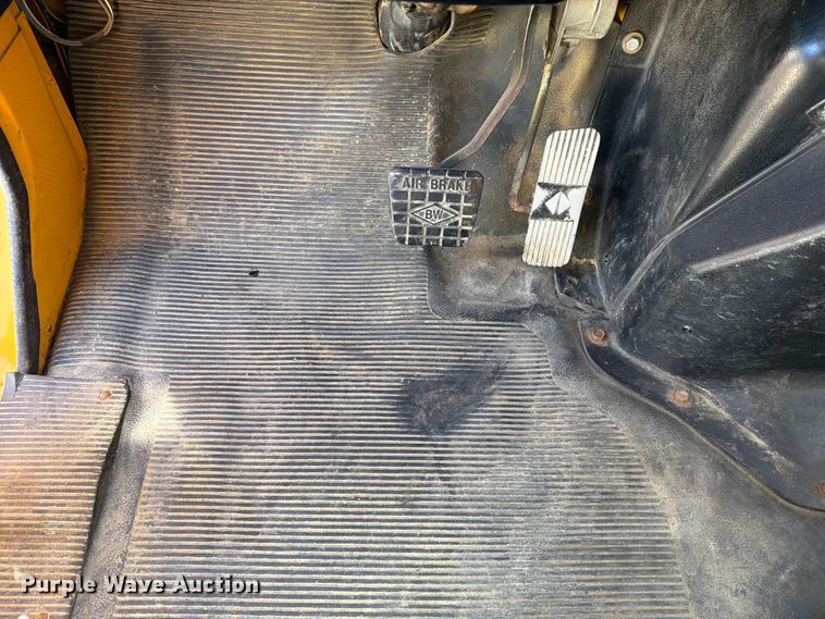 image for item FK4116 1998 International 4900 dump truck