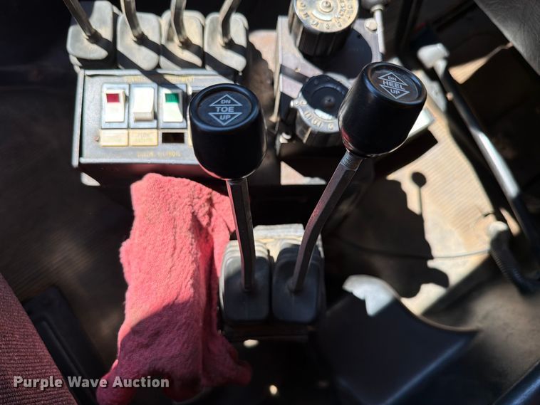 image for item FK4116 1998 International 4900 dump truck