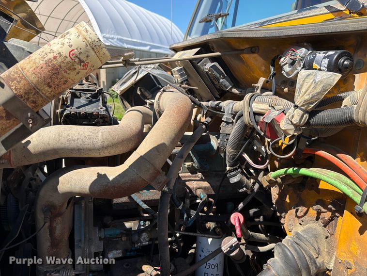 image for item FK4116 1998 International 4900 dump truck