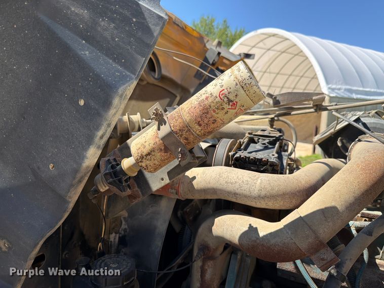 image for item FK4116 1998 International 4900 dump truck