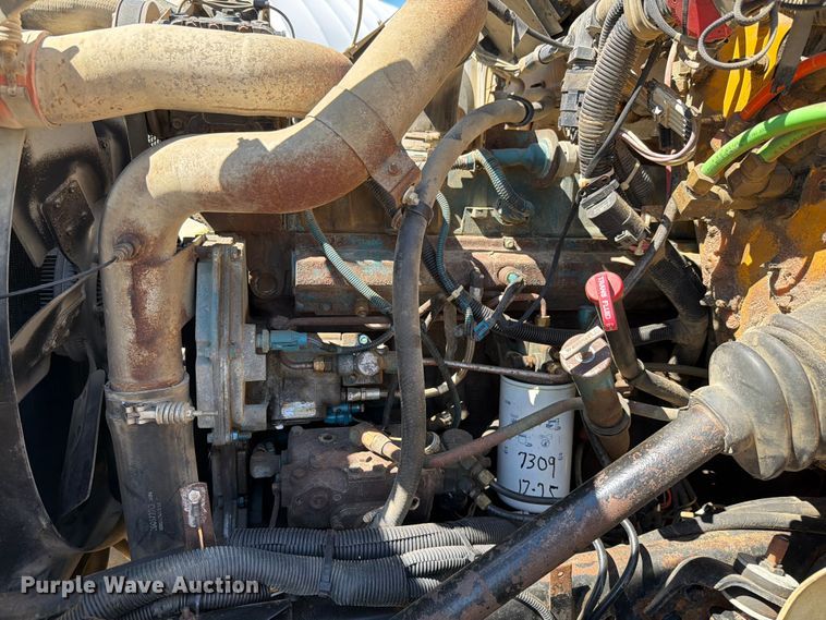 image for item FK4116 1998 International 4900 dump truck