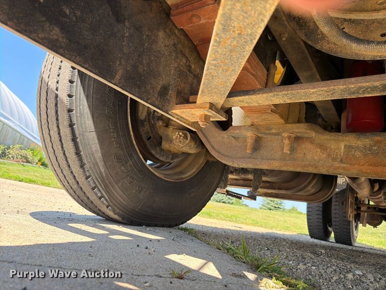 image for item FK4116 1998 International 4900 dump truck
