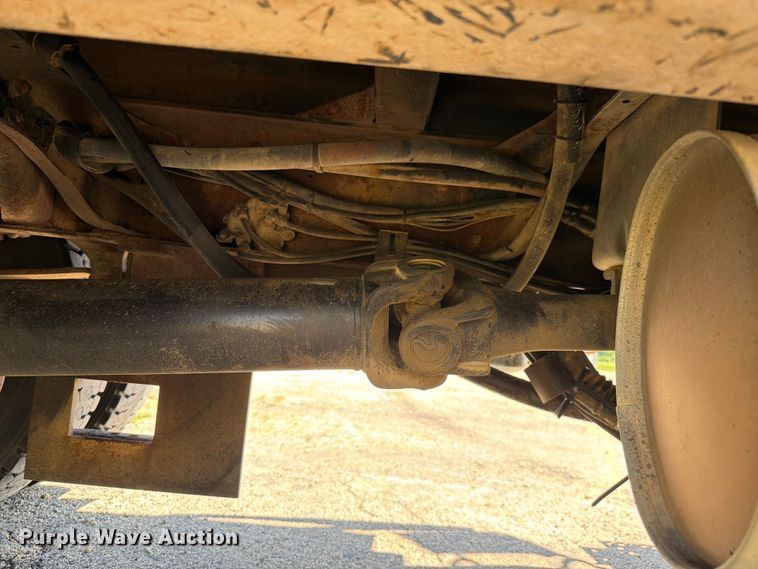 image for item FK4116 1998 International 4900 dump truck
