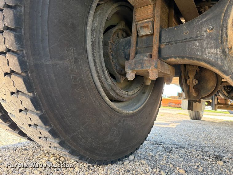 image for item FK4116 1998 International 4900 dump truck