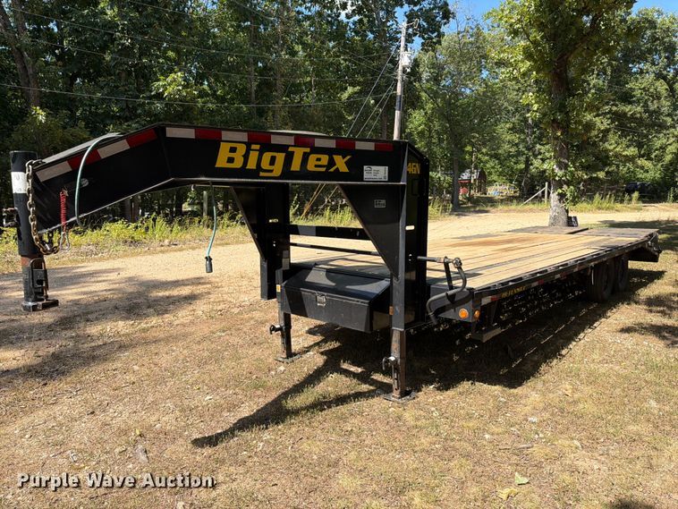 2022 Big Tex 14GN-20BK+5MR equipment trailer