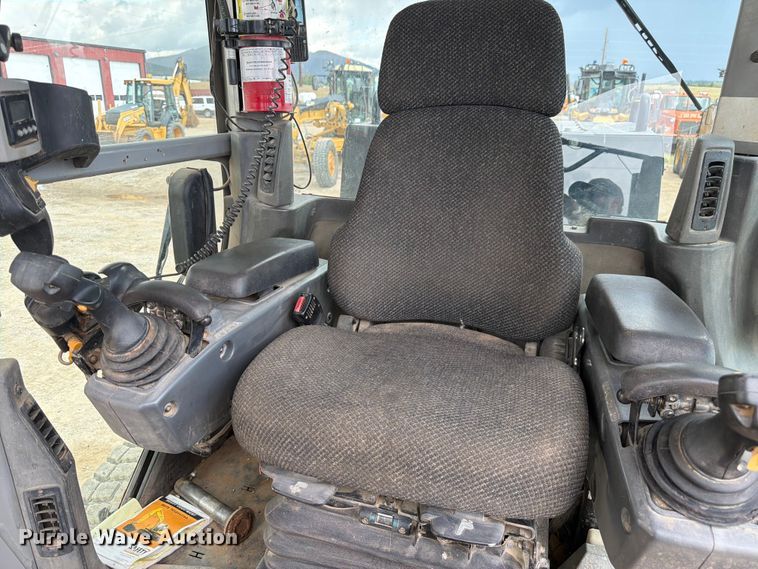 image for item FM7608 2008 Caterpillar 160M motor grader