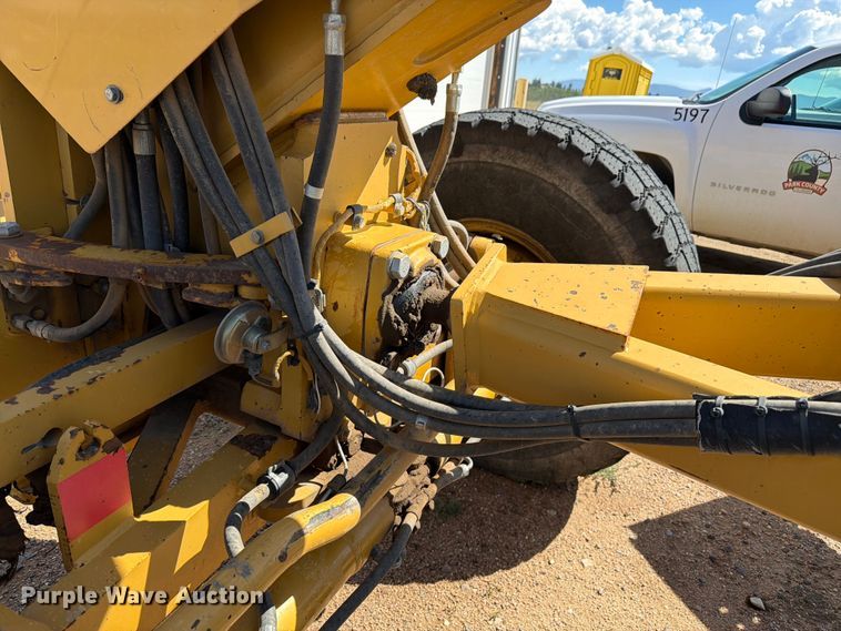 image for item FM7609 2008 Caterpillar 140M motor grader