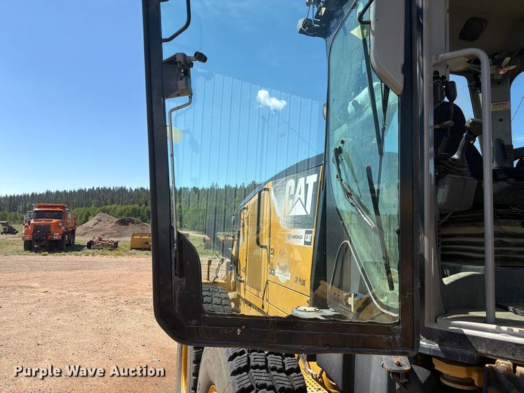 image for item FM7609 2008 Caterpillar 140M motor grader