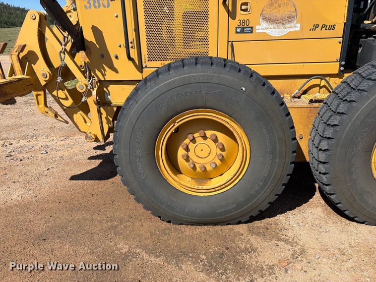 image for item FM7609 2008 Caterpillar 140M motor grader