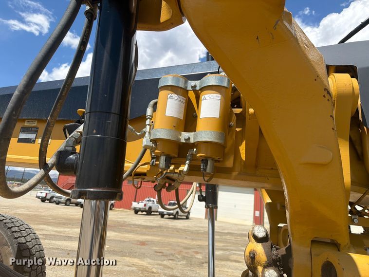image for item FM7610 2012 Caterpillar 140M2 motor grader
