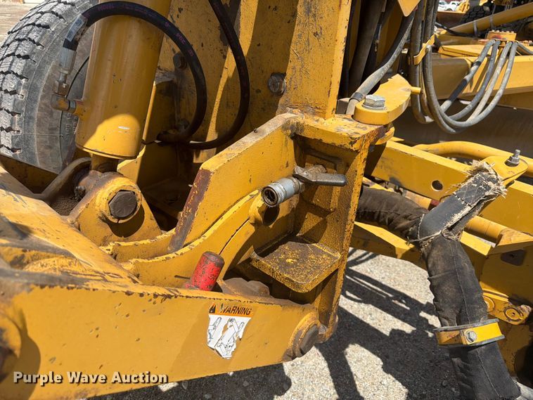 image for item FM7610 2012 Caterpillar 140M2 motor grader