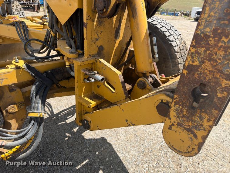 image for item FM7610 2012 Caterpillar 140M2 motor grader
