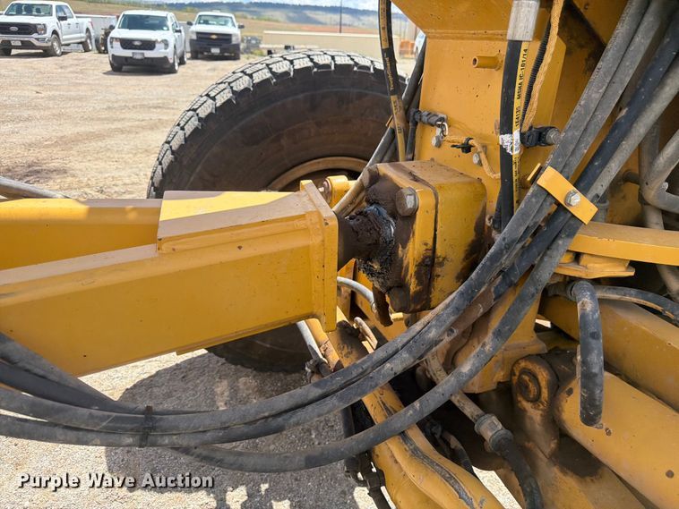 image for item FM7610 2012 Caterpillar 140M2 motor grader