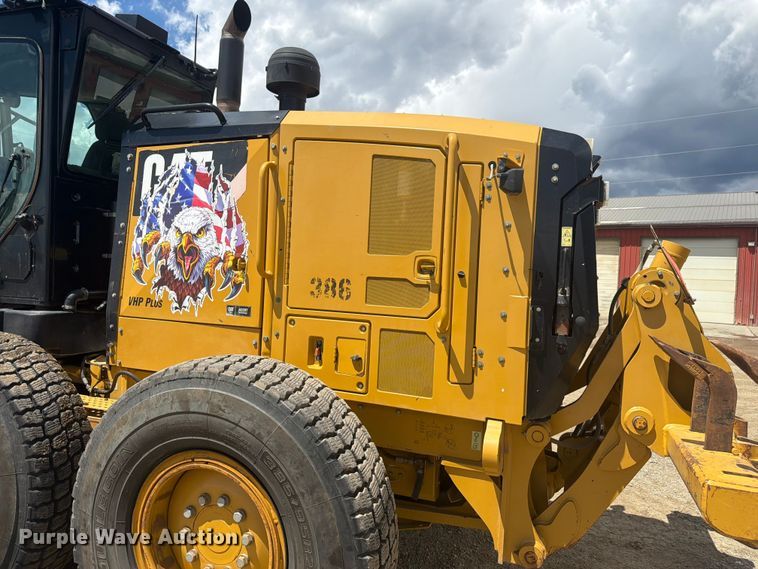 image for item FM7610 2012 Caterpillar 140M2 motor grader