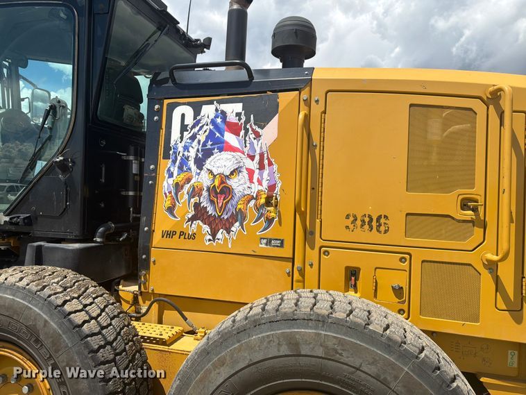 image for item FM7610 2012 Caterpillar 140M2 motor grader