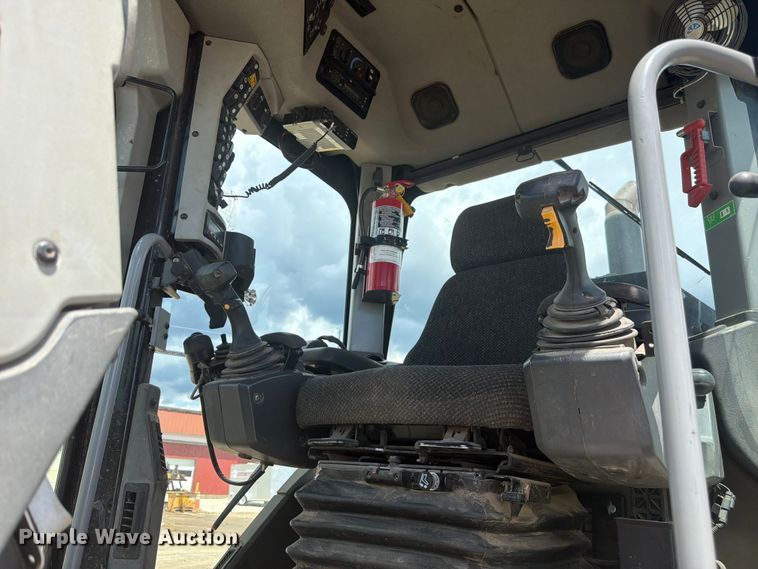 image for item FM7610 2012 Caterpillar 140M2 motor grader
