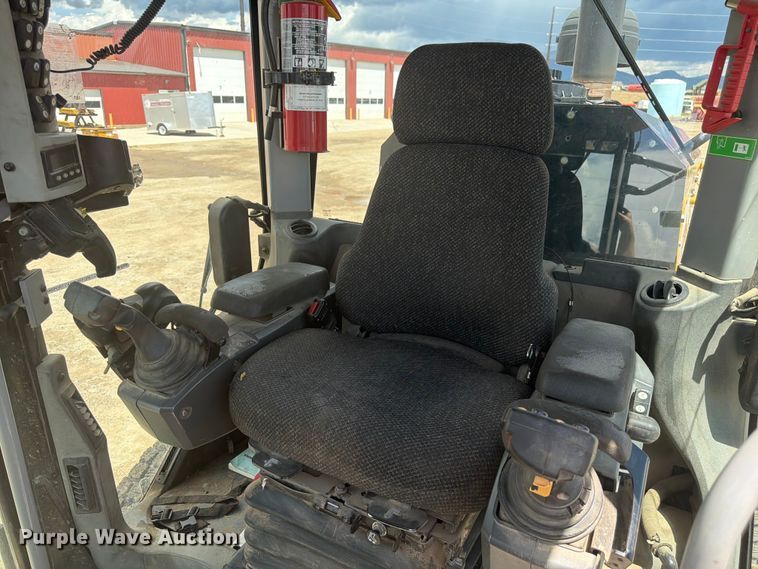 image for item FM7610 2012 Caterpillar 140M2 motor grader