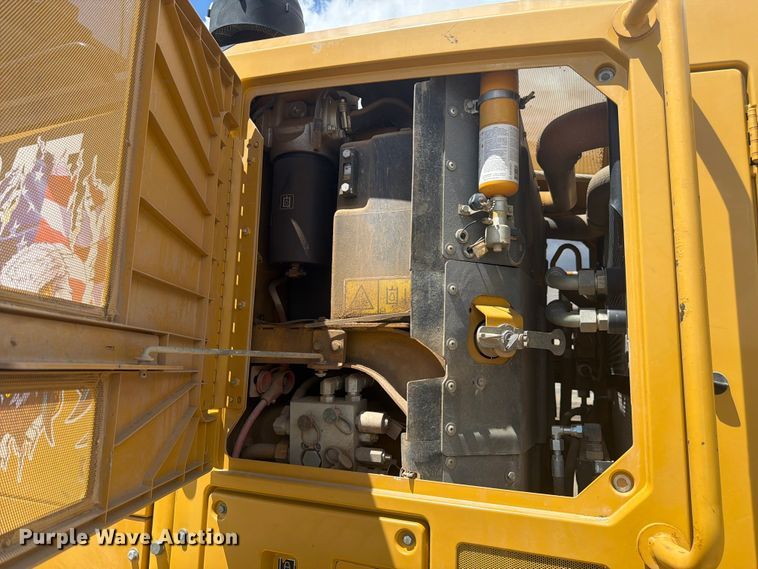 image for item FM7610 2012 Caterpillar 140M2 motor grader