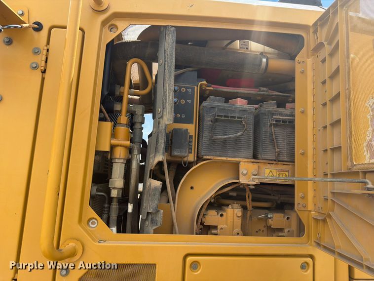 image for item FM7610 2012 Caterpillar 140M2 motor grader