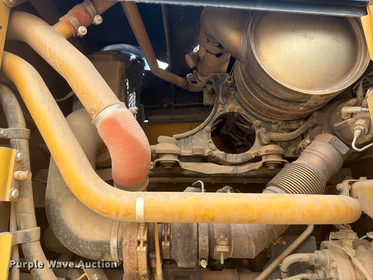 image for item FM7610 2012 Caterpillar 140M2 motor grader