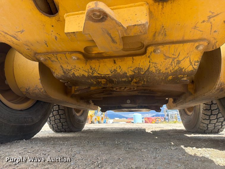 image for item FM7610 2012 Caterpillar 140M2 motor grader
